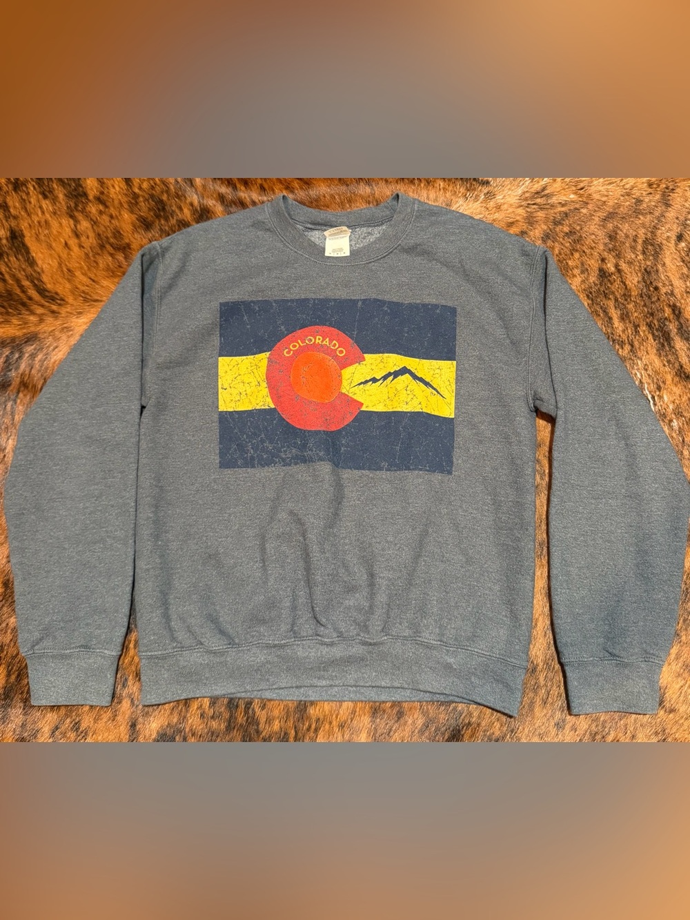 Y2K Colorado Sweater Size Medium Vintage Flag Graphic Gray mountain Heavy Blend